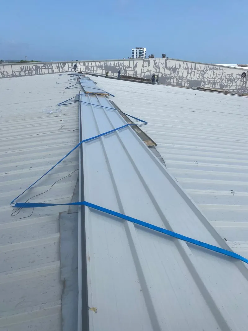 Foto 8 de Cambio de Techo Galera Seven Seas Zona Libre